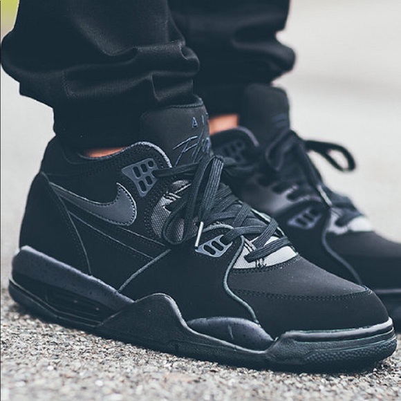 nike air flight 89 triple black